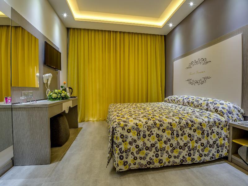 Nicholas Color Hotel Айя-Напа Экстерьер фото
